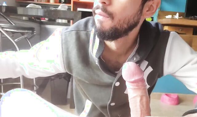 I ENJOY DEEP-THROAT MY HUBBY IN THE MORNING FOR HIM TO COME IN MY GULLET