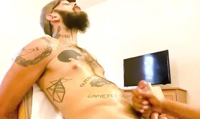 Matt Muck Gets Edged!