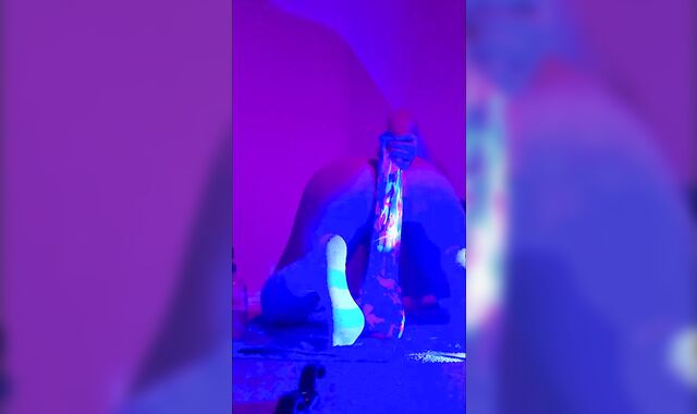 XL bad dragon pony fuck stick gapes pup whore on boink machine