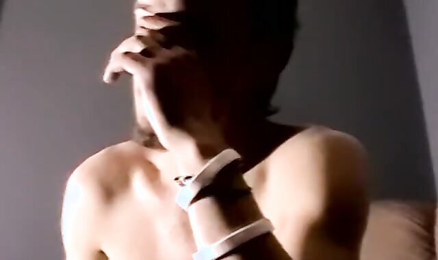 First-Timer guy flashes his sugary-sweet dude schlong some tug love