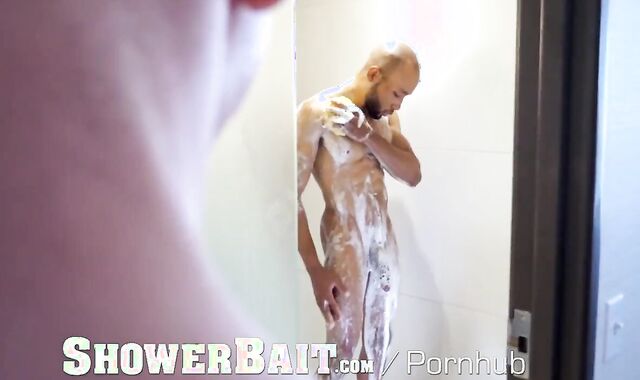 ShowerBait Supah-Stellar Cubs Fuck In The Shower