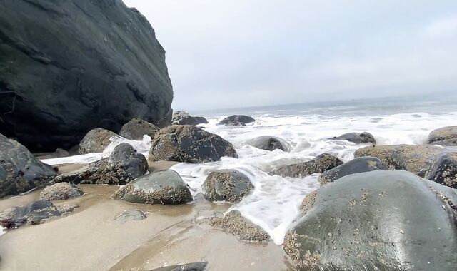 Exploring the beach and hiking naked on the rocks!