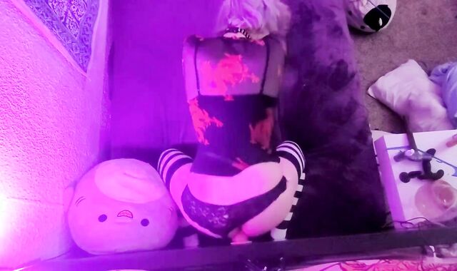 Femboy Pops with Faux-Cock in Backside