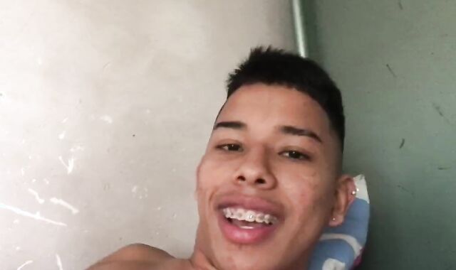 youthfull boy wakes up and watches his diminutive man meat and milks with a good popshot