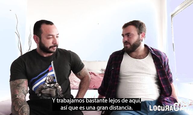 LocuraGay - Scruffy tears up with his unfaithful tenant Julián Torres