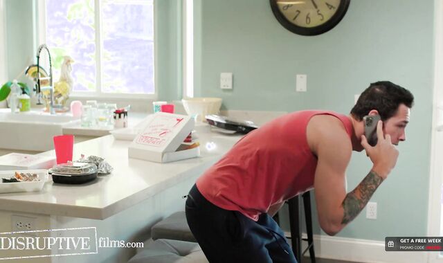 College Jock's Cooking Lesson Turns Into Passionate Highly Very First Fag Pound - DisruptiveFilms
