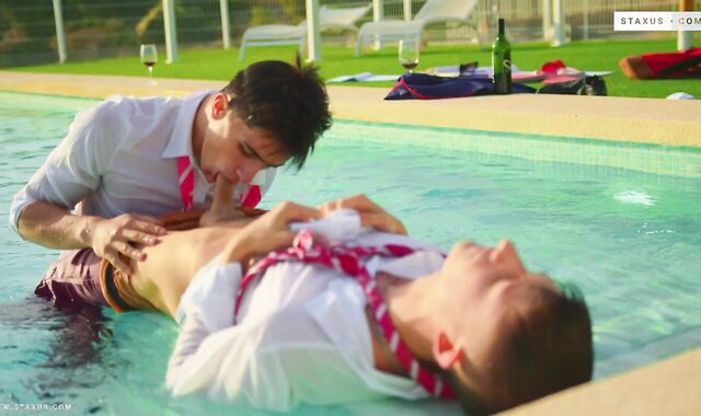 STX INTERNATIONAL COLLEGE SEASON 2 : THE POOL GIG