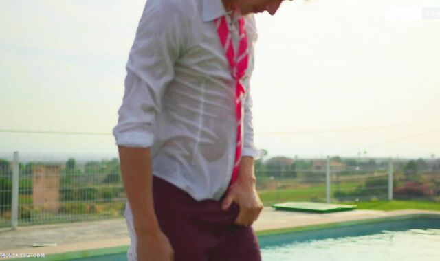 STX INTERNATIONAL COLLEGE SEASON 2 : THE POOL GIG