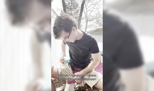 Youngster Jerking Off Outdoors in Backyard, Showing Off Rump + Pissing