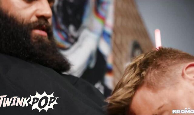 Twunk Pop - Markus Kage Does A Tattoo On Super-Hot Lev Ivankov's While He Is Sucking His Rock-Rock Hard Fuckpole