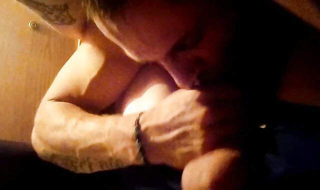 Sensuous selfsucking