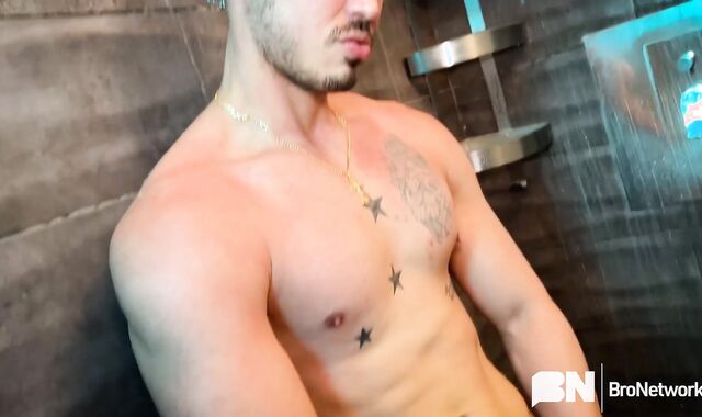 HotAFmen - Ultra-Lovely Thiago debut tug job pumping