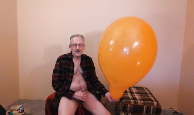 89) Re-Used TT24" Balloon Popped - Balloonbanger