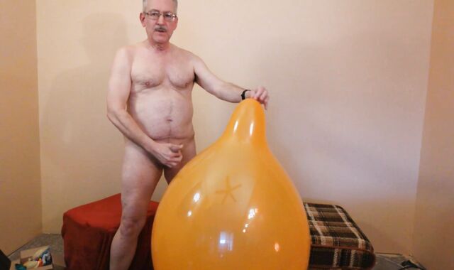 89) Re-Used TT24" Balloon Popped - Balloonbanger