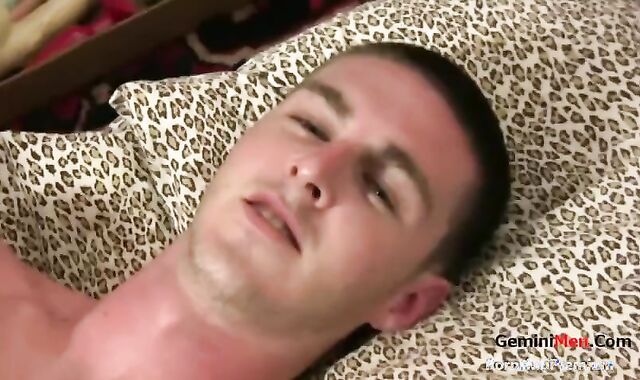 Plugging A nubile aperture