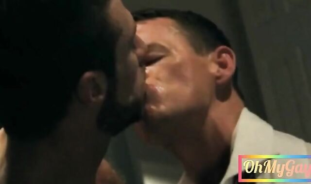 Rip My Pants And Use My aperture