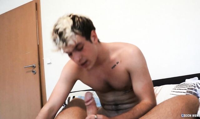 CzechHunter - Czech homo POINT OF GLANCE drool video