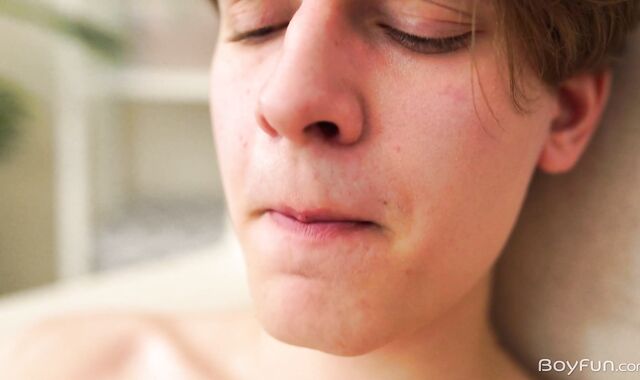 BoyFun: Finn Kline having fun with trimmed Finn indoors