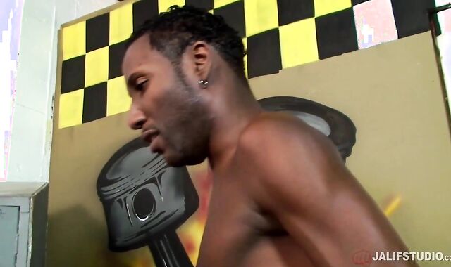 JalifStudio - Muscle plums Jd Daniels fellating fuckpole