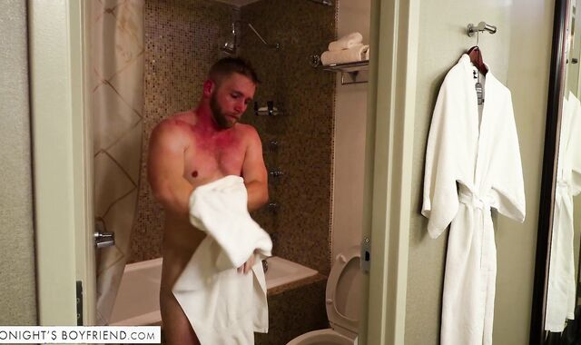 Tonight's Bf - Wooly Scott Riley sensuous kissing