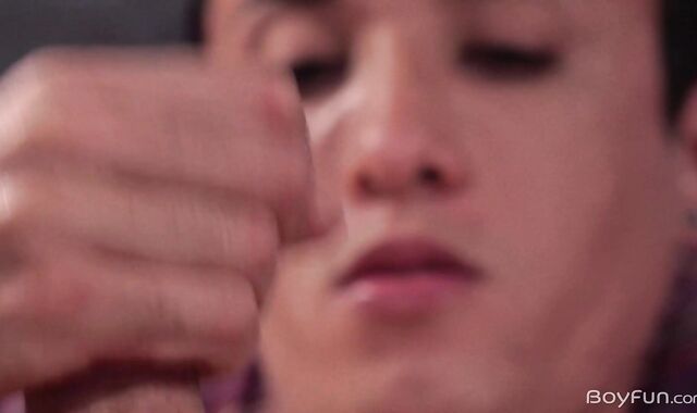 BoyFun: Hawt uncut firm-on Darin Closs pop-shot