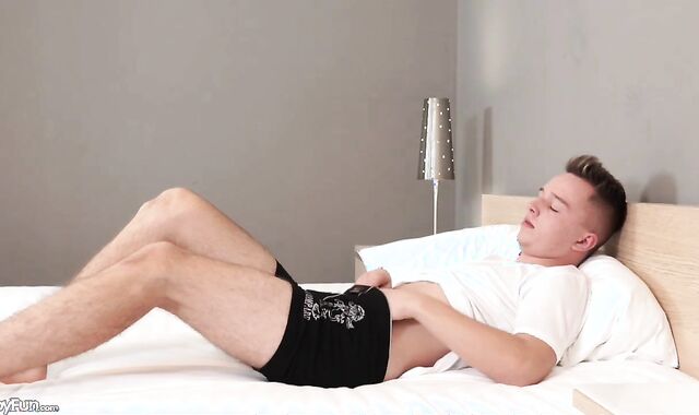 BoyFun: Nicolas has a sensitive spot for penetrating