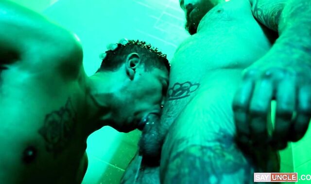 DadCreep - Super Hot Alex Montenegro likes Markus Kage