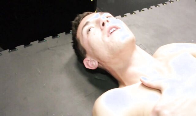 two Super jummy boyz Like To entice Each Other Erotically With Gentle blowage-stimulation-plumb-out And pounding