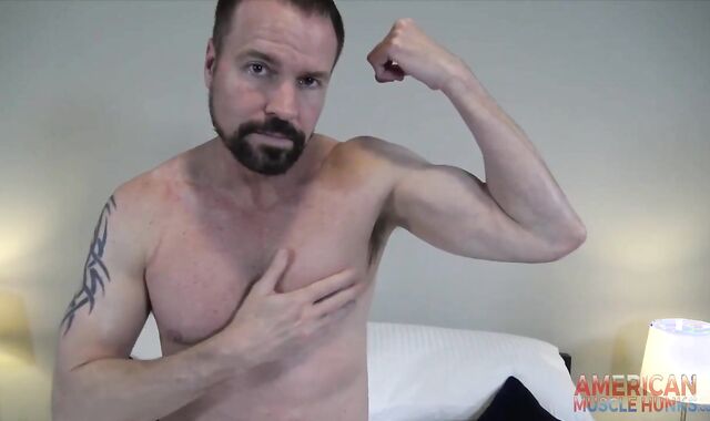 AmericanMuscleHunks - Beefy Jason Sparks workout