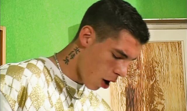 Harsh pounding in tandem with muscly yankee duo