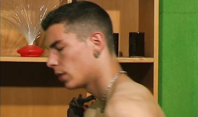 Harsh pounding in tandem with muscly yankee duo