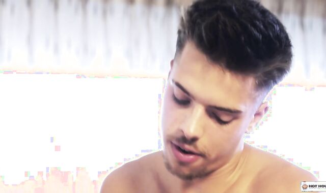 HotHouse.com: Isaac Parker in the swimsuit gargle