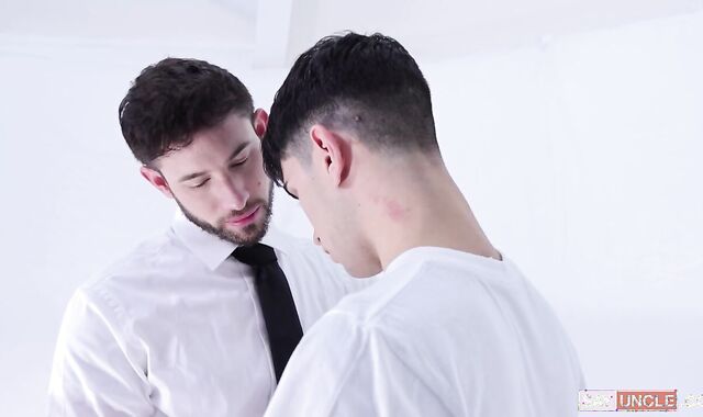 MissionaryBoys.com: Parker Brookes being ravaged by Rob Quin