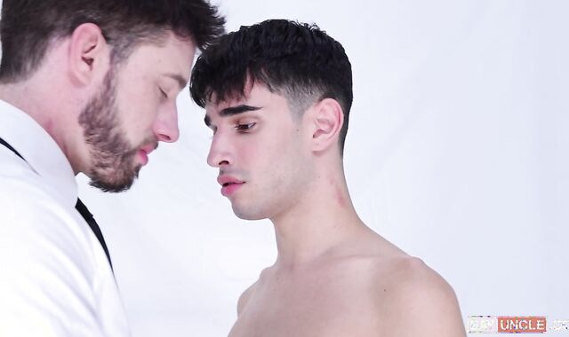 MissionaryBoys.com: Parker Brookes being ravaged by Rob Quin