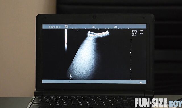 FunsizeBoys: Youthfull twink has a thing for rock-rigid stuffing