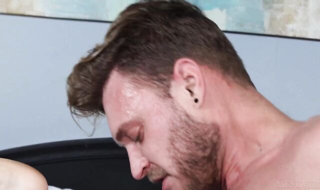 MenOver30: Ginormous manstick Greg Riley hatch nail