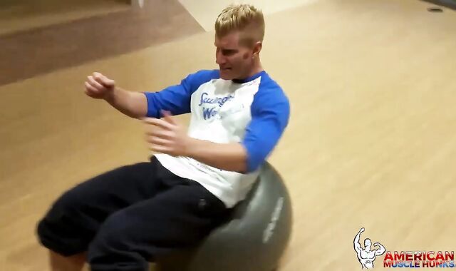 AmericanMuscleHunks: Johnny as well as muscle Johnny V