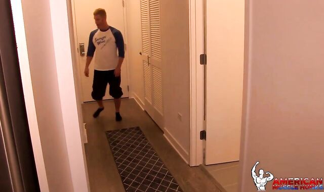 AmericanMuscleHunks: Johnny as well as muscle Johnny V