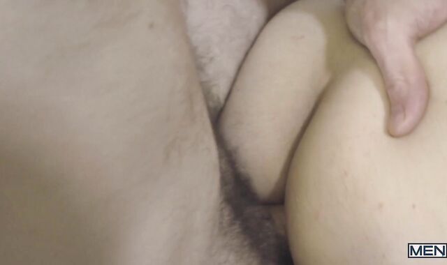 GodsOfMen.com: Paul among Paul Wagner rubber-free-for-all jism shot