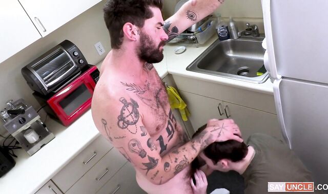 Family Hard-On: Very super-sexy Chris Damned plowing in the kitchen