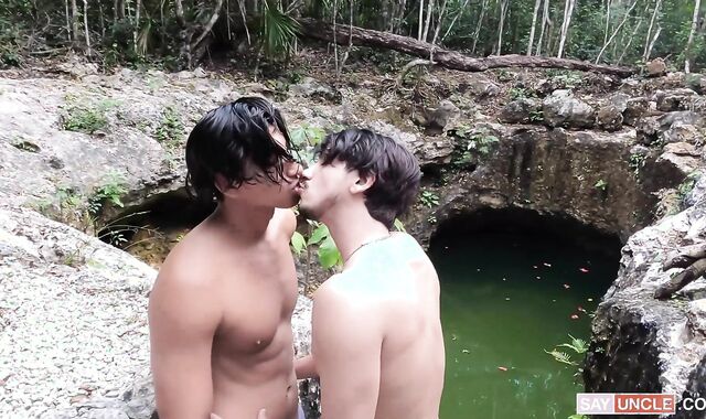 LatinLeche.com - Boyfriend Marco experience got penetrated