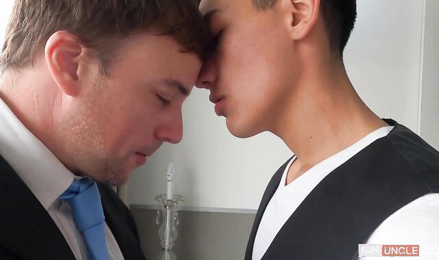 LatinLeche: Jonas Matt needs filthy boning