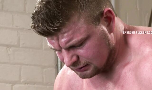 muscle slave -beard-