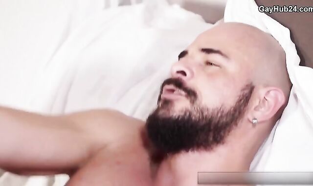 Bearded fuckslut deep-throating trouser snake, bonks And receives enjoy plunge On wazoo Bearded Wolf Barebacks His mega-bi-atch