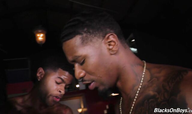 BlacksOnBoys: Famous Fame & Leon cum fountain hump episode