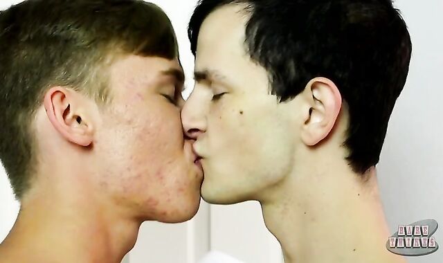 sans a love glove youngsters In The Bathtub