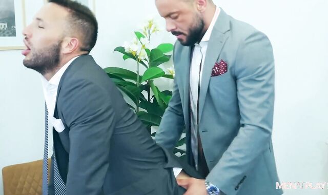 MenatPlay: Love Glove ramming rock rock-hard with Master Peter in office