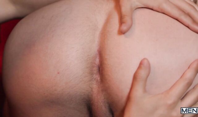 Pound My Crevasse: Cody Viper and Olivier Robert no rubber bootie job