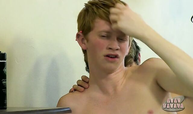 Dakota bonks his spear juices Into Elijah