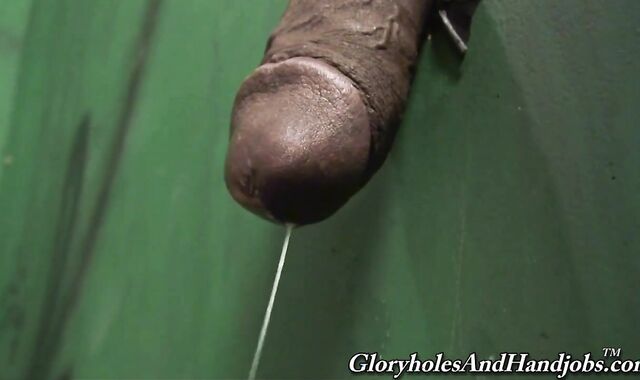 GloryholeAndHandjobs: Humping with timid fag Tj Gold